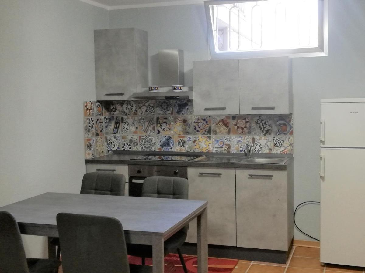 La Taverna Appartamento Scala A Chiocciola Follonica Bagian luar foto