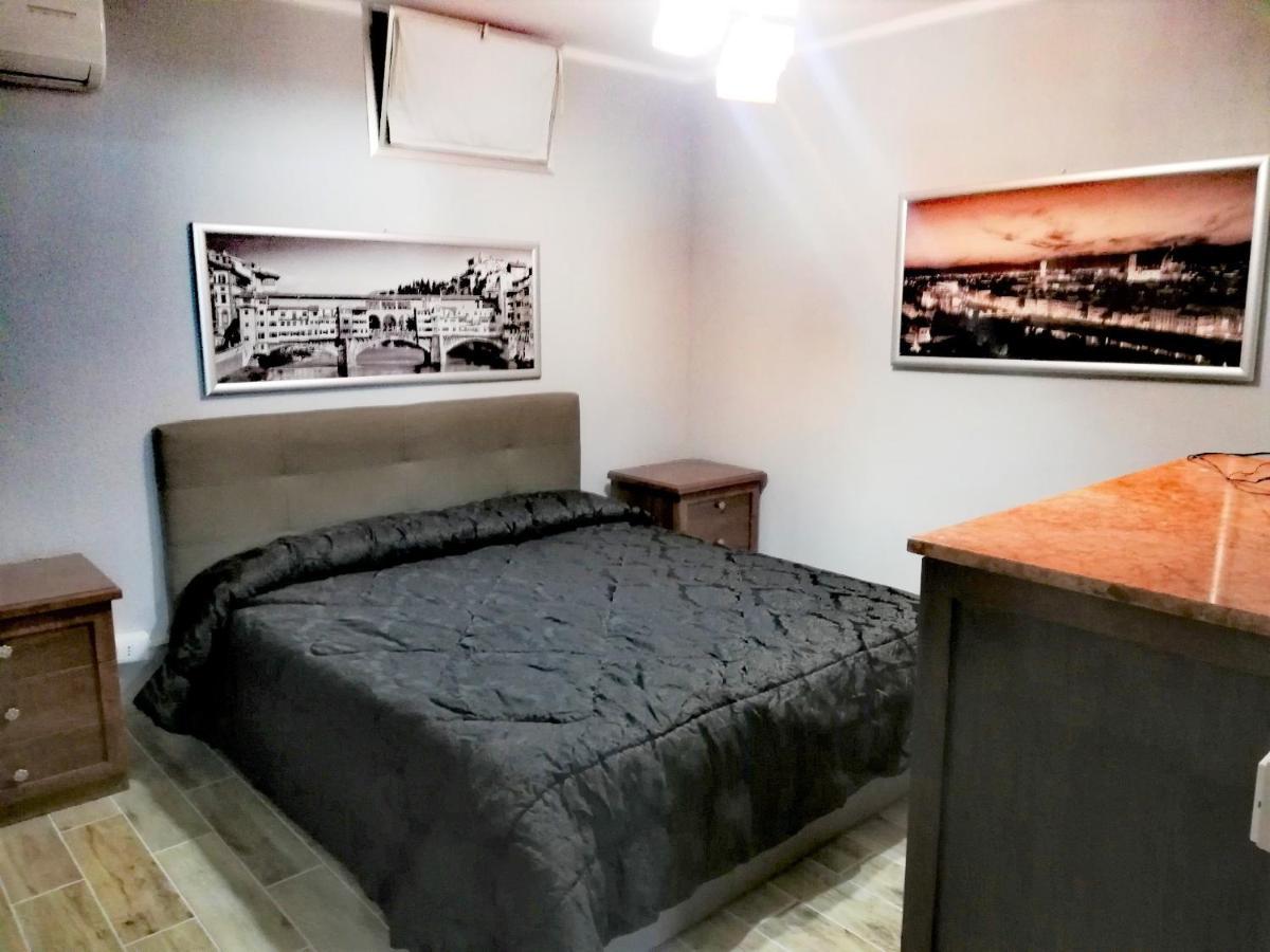 La Taverna Appartamento Scala A Chiocciola Follonica Bagian luar foto